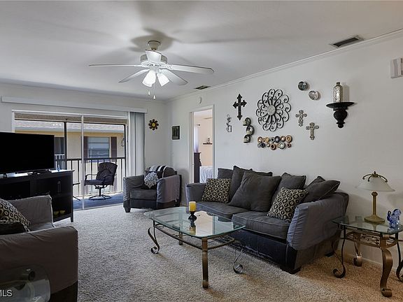 3rd image of 1100 Pondella Rd APT 916