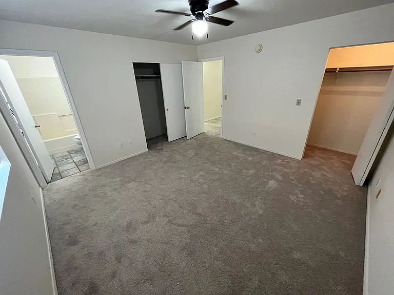 1621 Ash Ave — Photo 11