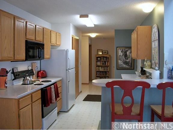3rd image of 1287 99th Ct NE #26