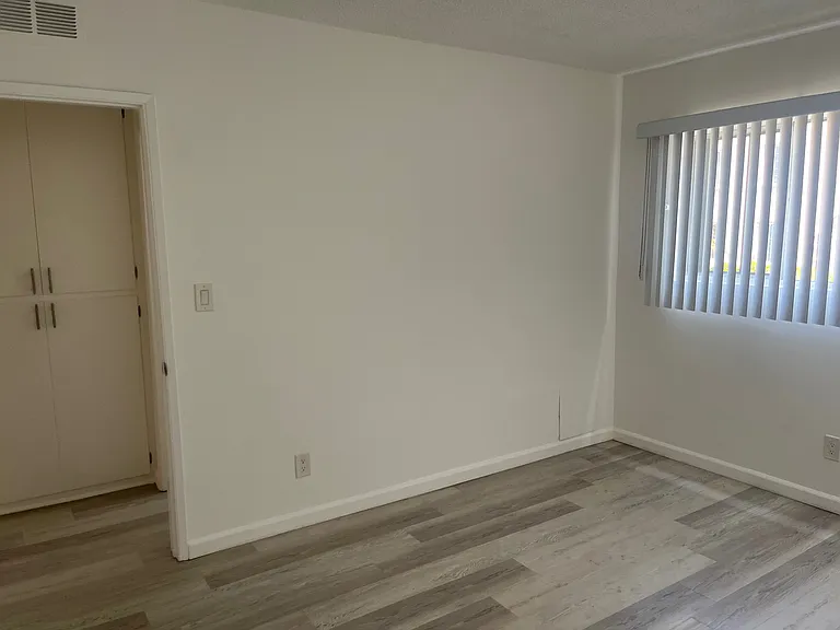 148 N. St Andrew Pl. — Photo 35