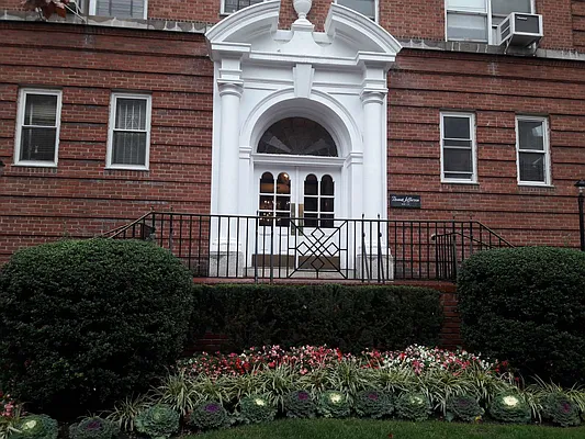 Rented by Chartwell Forest Hills Realty | media 1