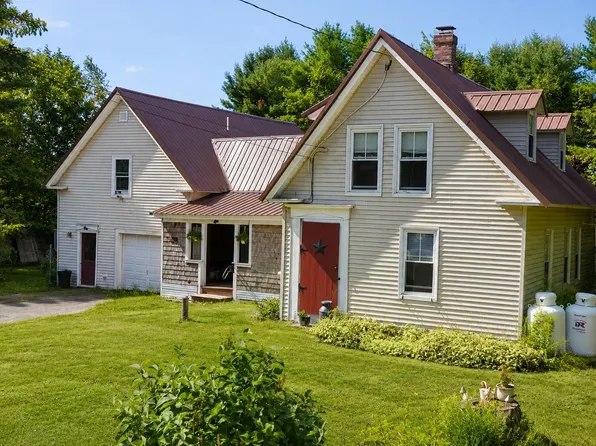 94 Main Street, Detroit, ME 04929