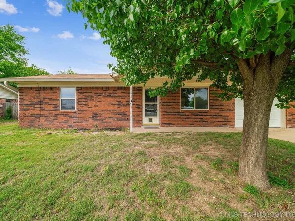 1317 Damon Dr, Pryor, OK 74361