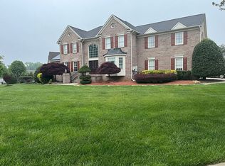 805 Amer Dr, Fort Washington, MD 20744