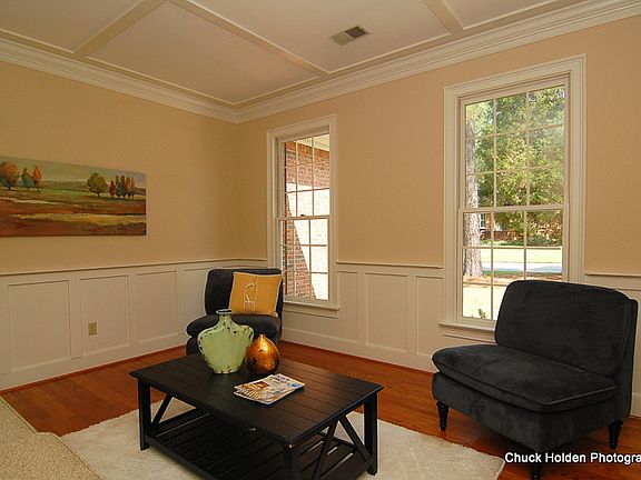 4th image of 108 Char Oak Dr