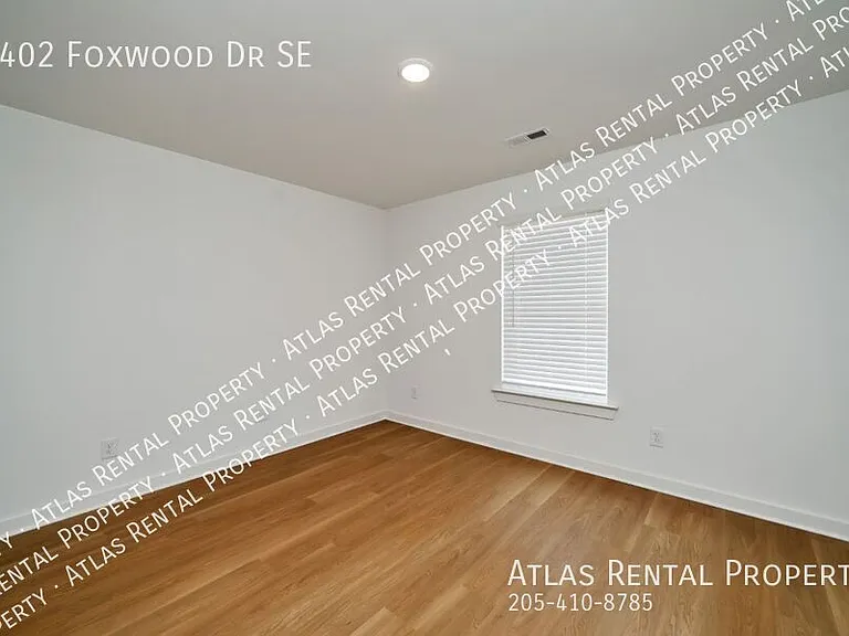 4402 Foxwood Dr — Photo 9