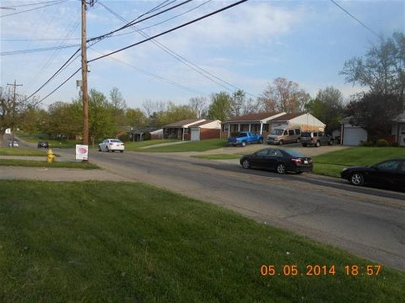 2nd image of 1538 Meredith Dr