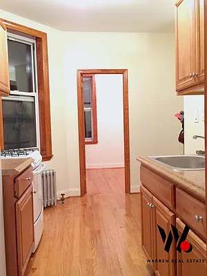 Rented by Warren T Real Estate Corp. | media 8