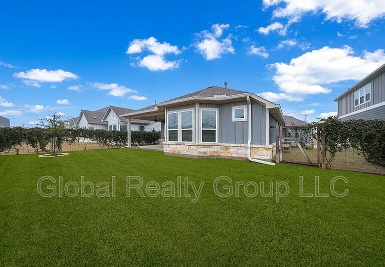 11518 Hollering Pass — Photo 31