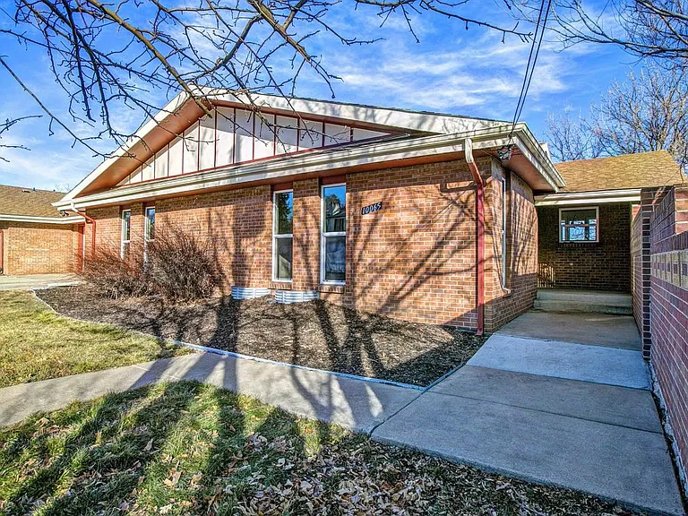 10065 W 35th Ave — Photo 1