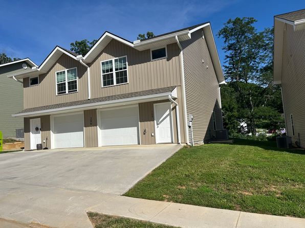 286 Keswick Dr #100