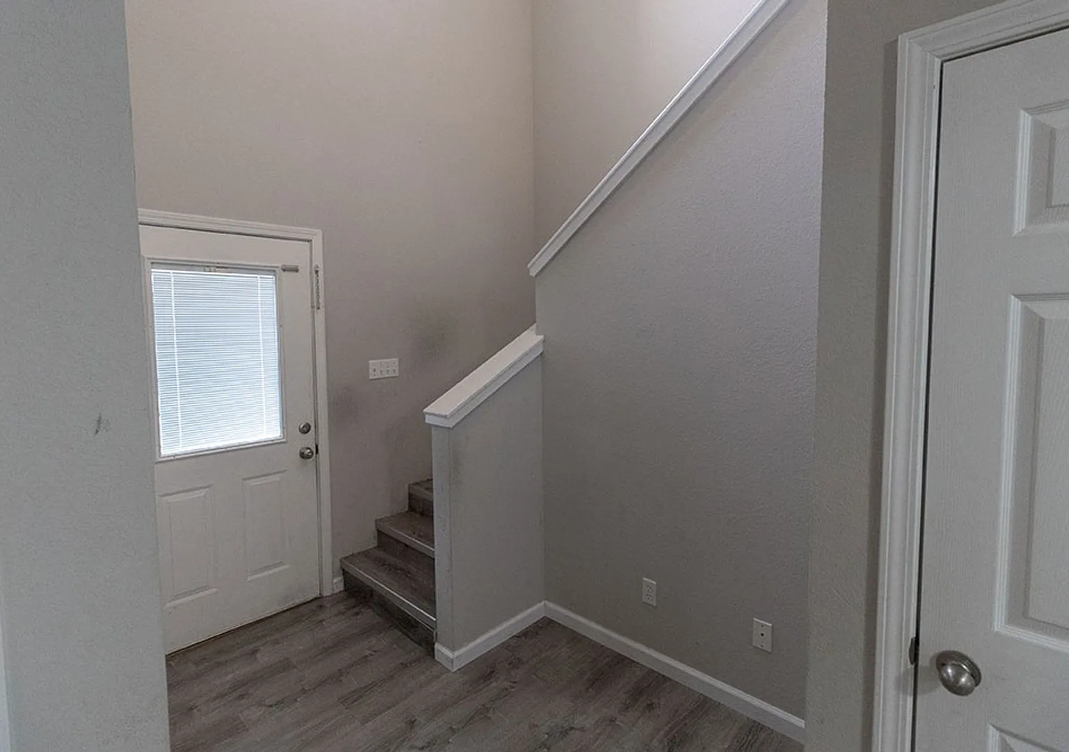 4 Bedroom NewTown Condo — Photo 4