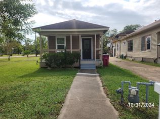 703 N Avenue B, Freeport, TX 77541