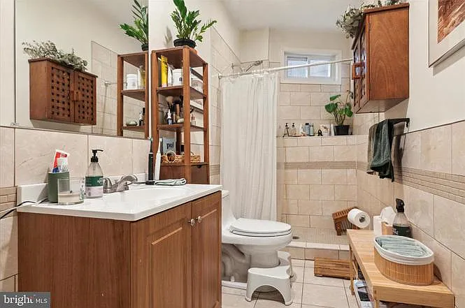 4939 Hazel Ave #1 — Photo 5