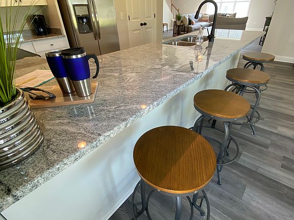 Images represent a previous build. Current selections may vary.