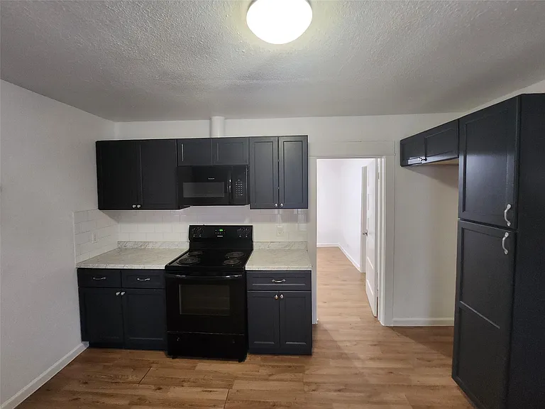 3206 Anita St — Photo 7