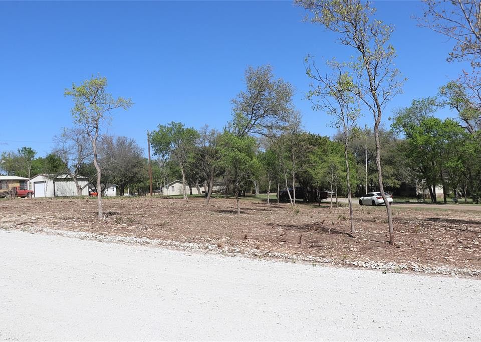 2nd image of 166 County Road 1768