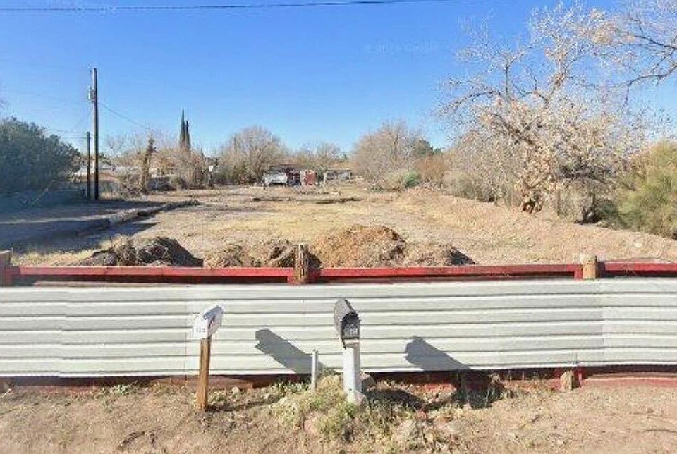1st image of 4015 Emory Rd