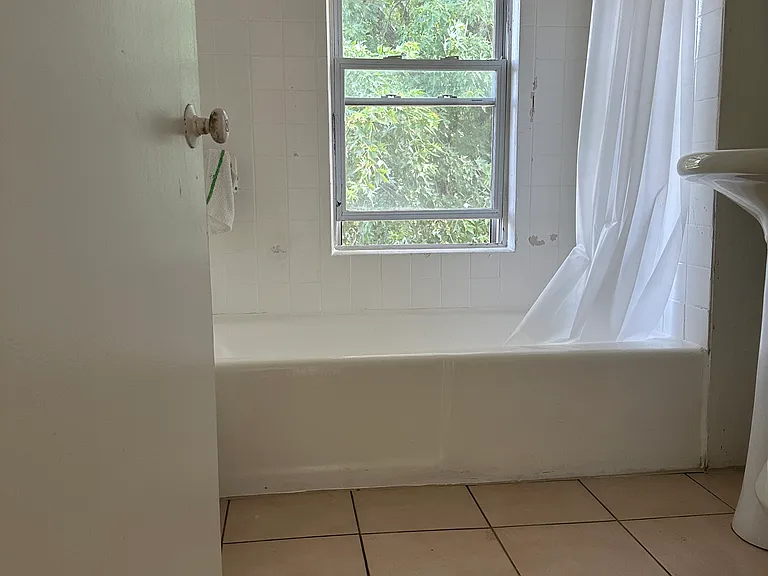 239 Ashland Ave #2 — Photo 24
