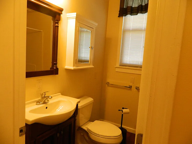 1116 Bradish St #1 — Photo 4