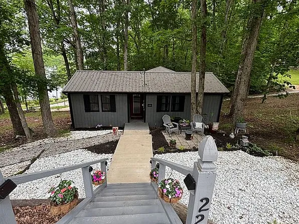 22 Omega Ln, Parsons, TN 38363
