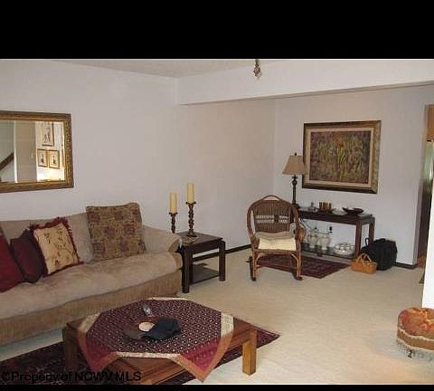 4th image of 602 Lakeview Estate Townhomes