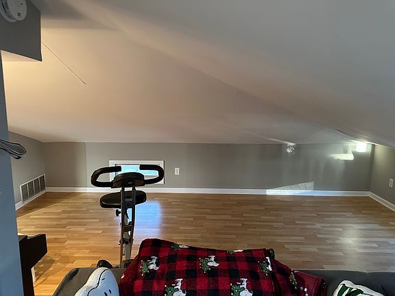 5th image of 2915 Highland Ave Suite 1