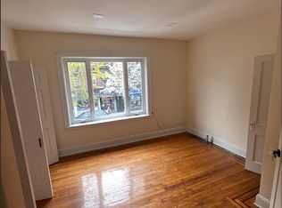 71-59 Austin St #2F, Forest Hills, NY 11375