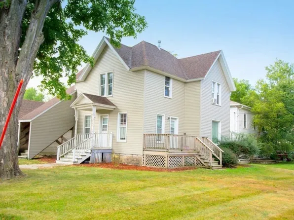 300 Jones Street - Lower, 300 Jones St, Fayette, IA 52142