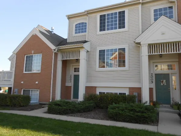 2003 Concord Dr, McHenry, IL 60050