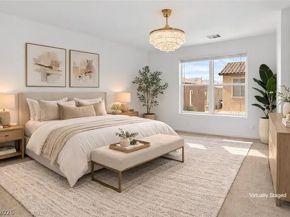9017 College Green St, Las Vegas, NV 89148