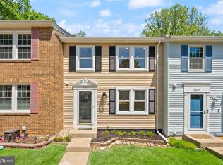 8085 Steeple Chase Ct, Springfield, VA 22153