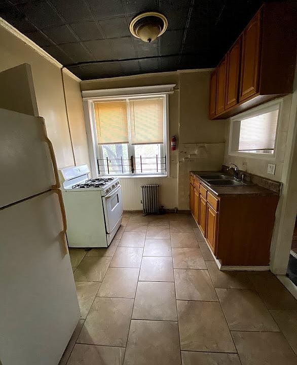1st image of 373 Fairmount Ave APT 15