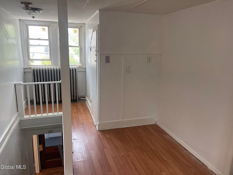 4th image of 1818 Lenox Road