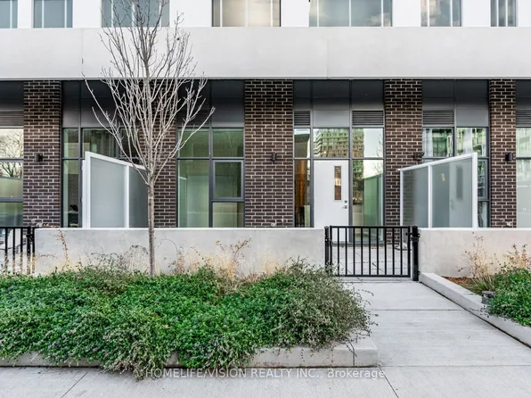 188 Fairview Mall Dr, Toronto, ON