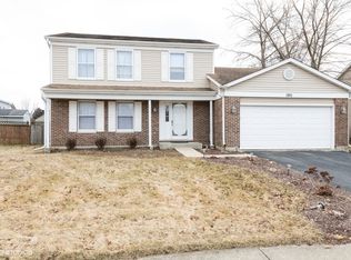 1911 S Valley Rd, Lombard, IL 60148