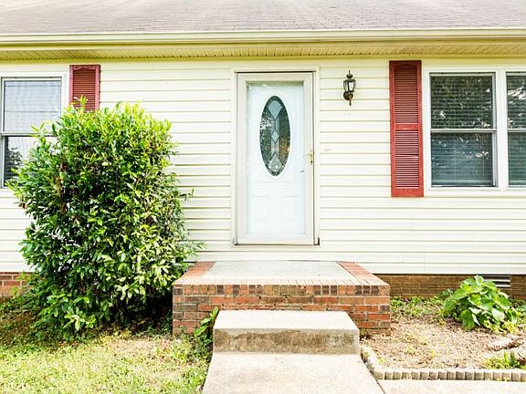 2nd image of 2629 Deerpath Dr