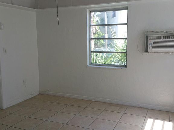 5th image of 6970 Indian Creek Dr APT 3