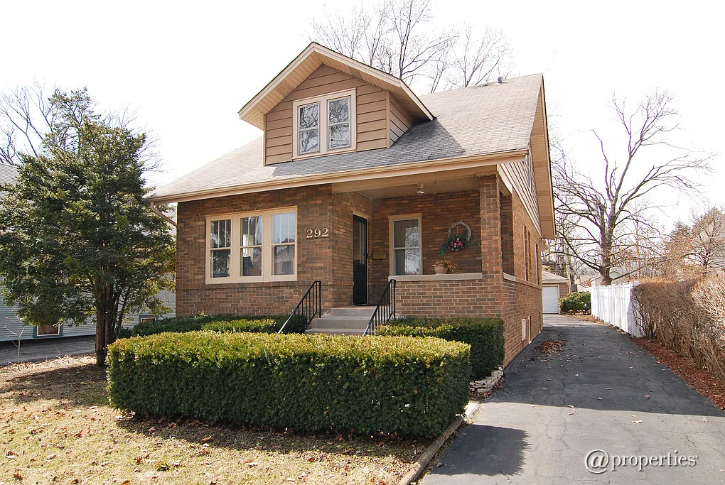 292 N Myrtle Ave photo 1