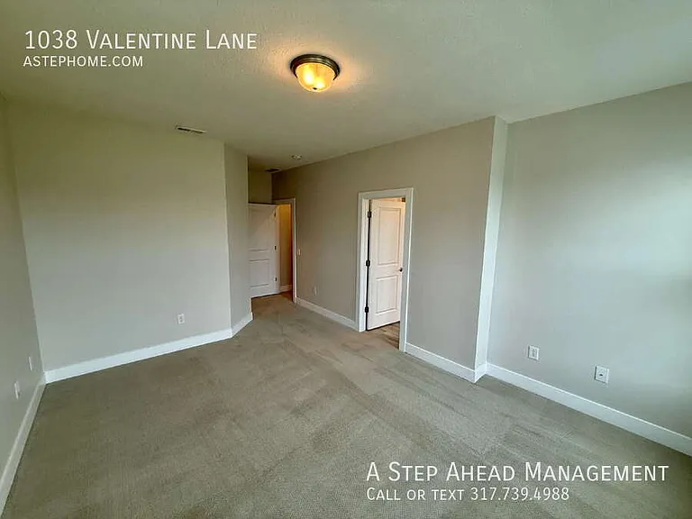 1038 Valentine Ln — Photo 8
