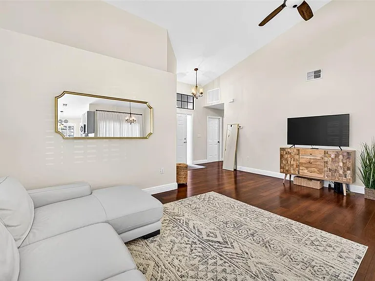 4180 Brentwood Park Cir — Photo 8