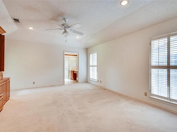 5th image of 2607 Glassboro Cir