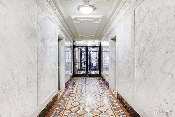 Rented by Anchor Associates | media 15