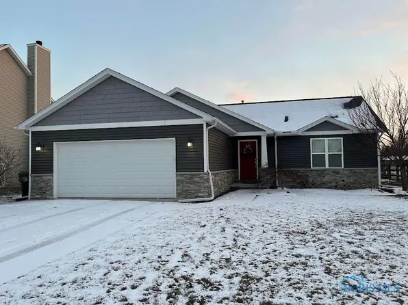 9859 Julianna Ln, Whitehouse, OH 43571