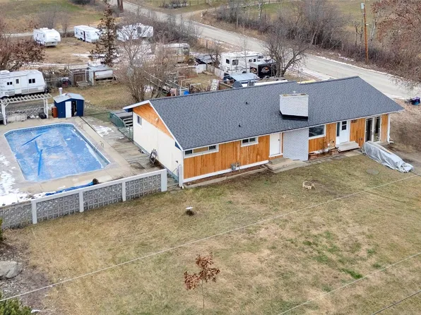 4010 Dodds Rd, Spallumcheen, BC V0E 1B4