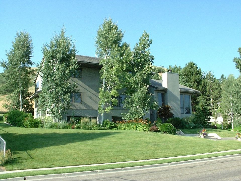 2nd image of 1407 E Tomahawk Dr