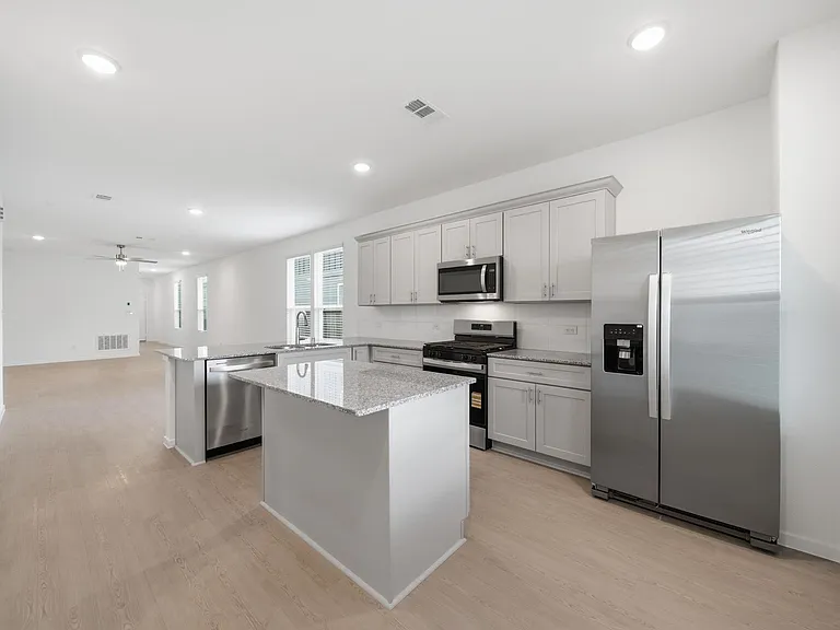 610 Amber Falls Dr — Photo 13