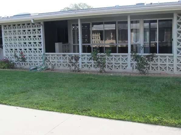 1740 Interlachen Rd #M12-39d, Seal Beach, CA 90740