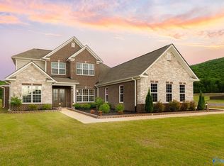 8304 Lionhead Ln, Owens Cross Roads, AL 35763