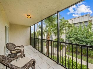 788 Park Shore Dr #E20, Naples, FL 34103